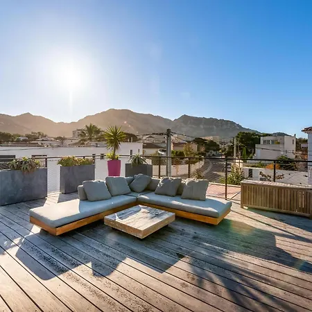 Gorgeous In With Kitchen Holiday home *